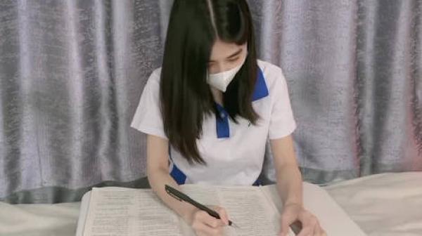 给与考试失利学妹的安慰-锅锅酱